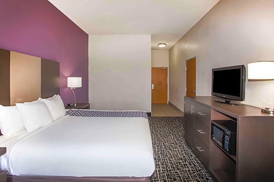 La Quinta Inn & Suites by Wyndham Pontoon Beach