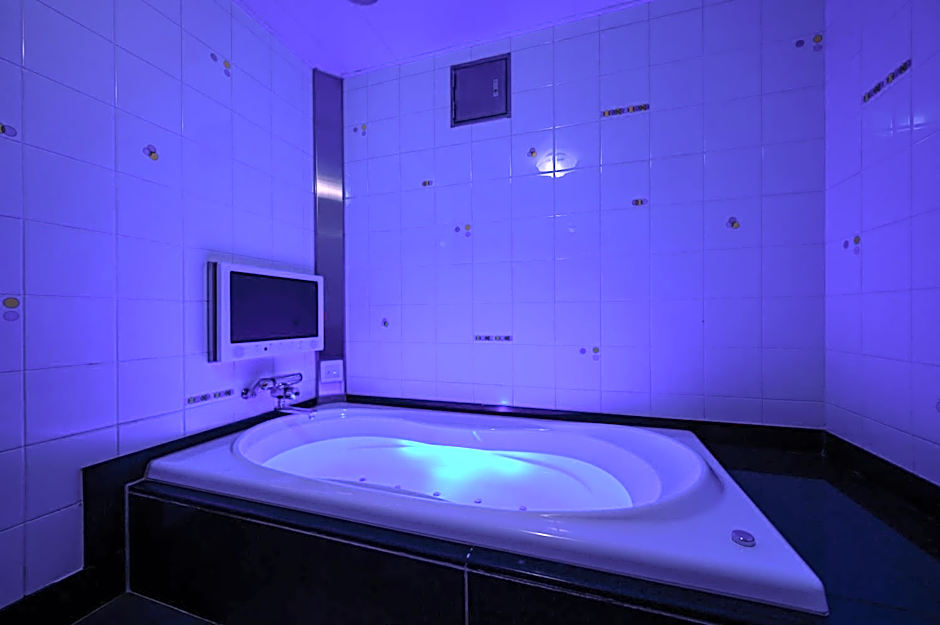 HOTEL MOBILIA (Adult Only)