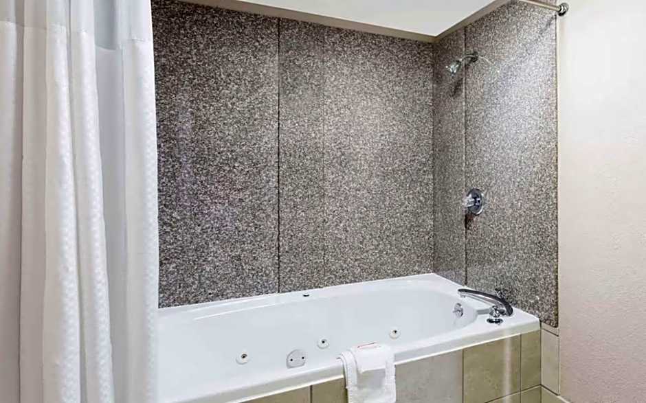 Photo 1 of 2 of 2 Double Beds