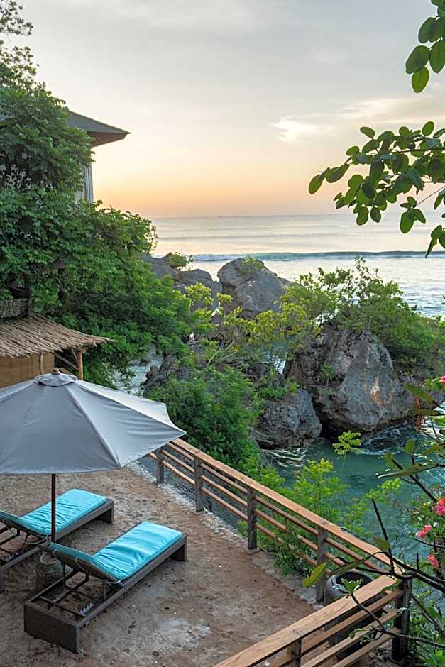 Villa Ayunan 3 BR on Bingin Beach