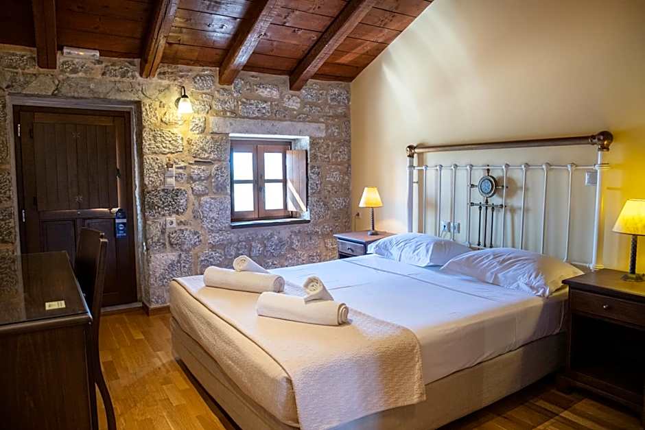 Trapela Areopolis, Boutique Hotel