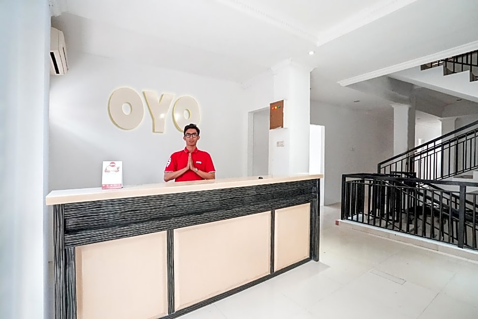 OYO 306 Koen Residence Near RS Gandaria
