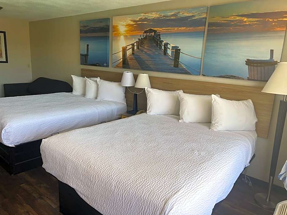 Days Inn by Wyndham St. Petersburg Central