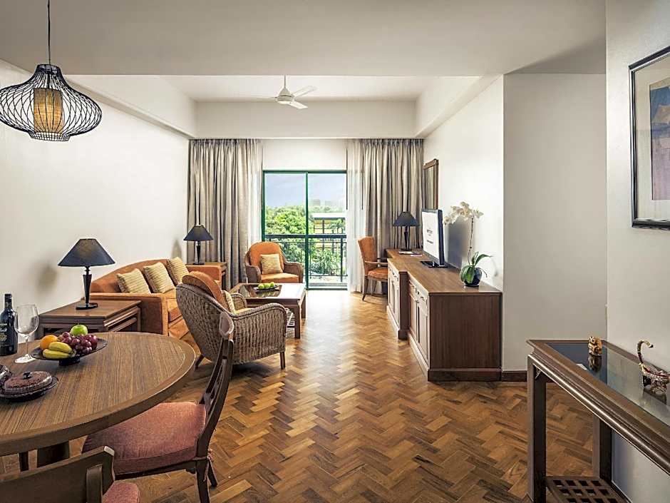 Mercure Yangon Kaba Aye