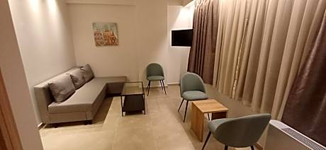 Quadruple Room with Terrace