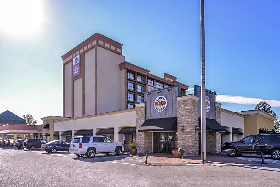 Best Western Plus Midwest Inn