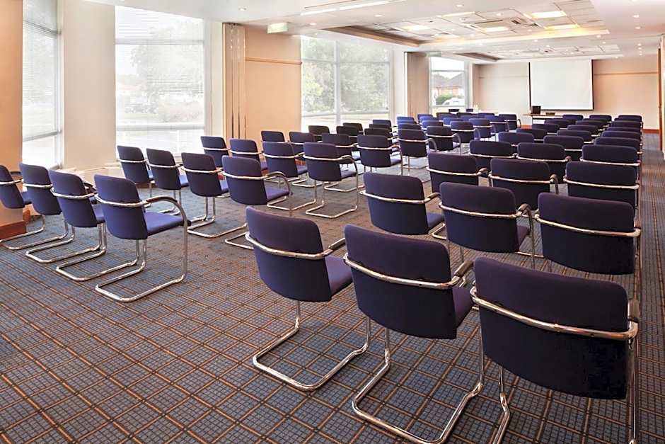 Holiday Inn Basingstoke By IHG