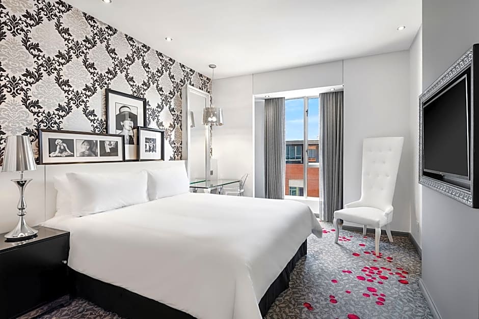 Protea Hotel by Marriott Fire & Ice Johannesburg Melrose Arch