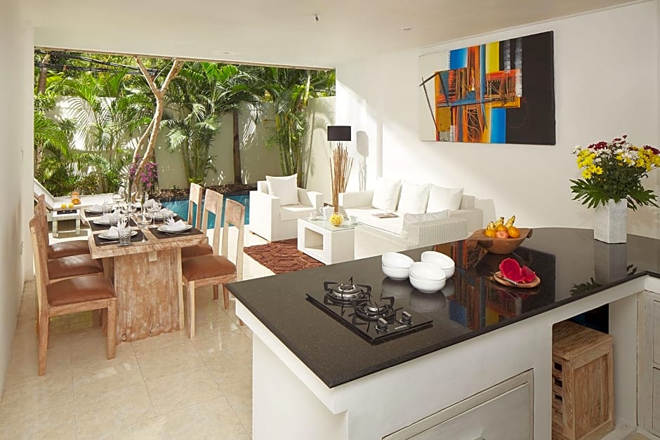 50meter from the beach, 2BD Villa#1Seminyak/Oberoi