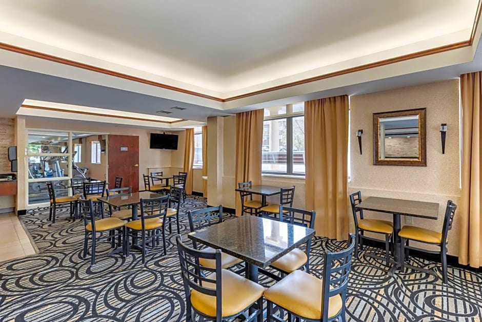 Best Western Plus Louisville Inn And Suites