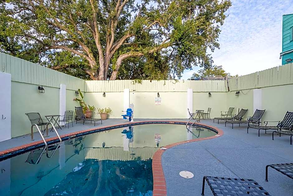 French Quarter Suites Hotel