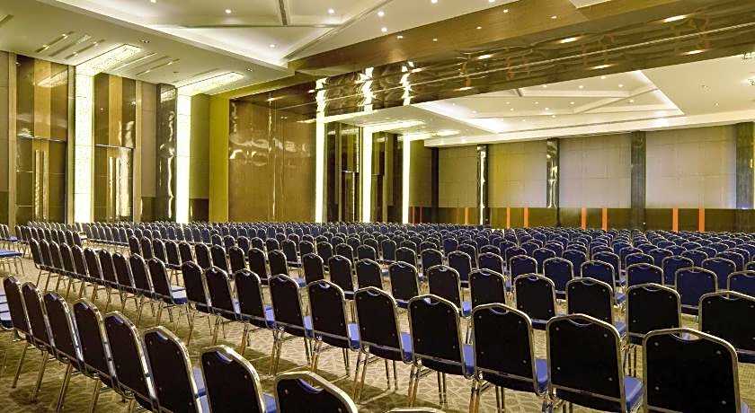 Novotel Bangka Hotel & Convention Centre