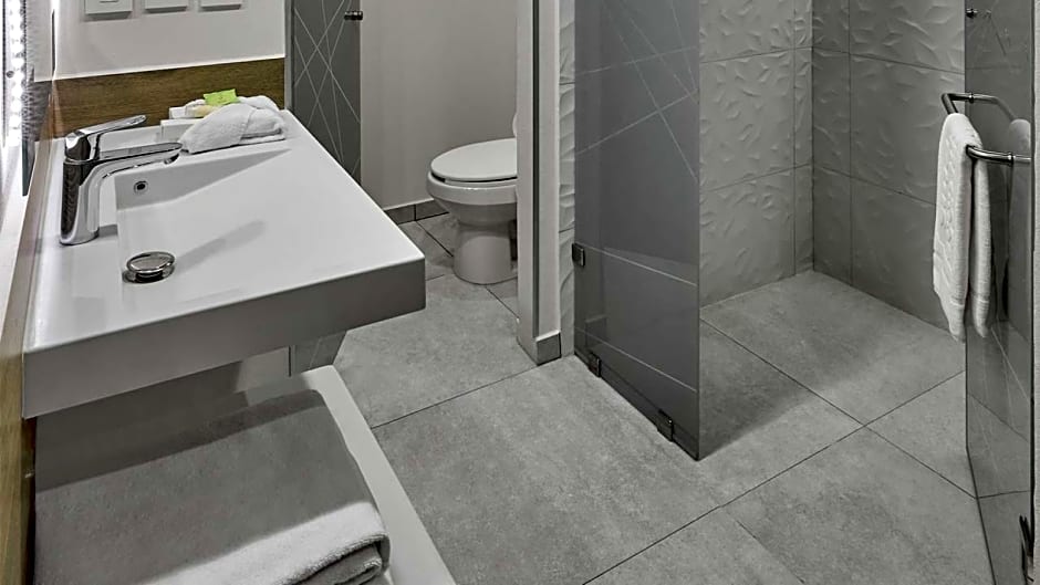 City Express Plus by Marriott Tijuana