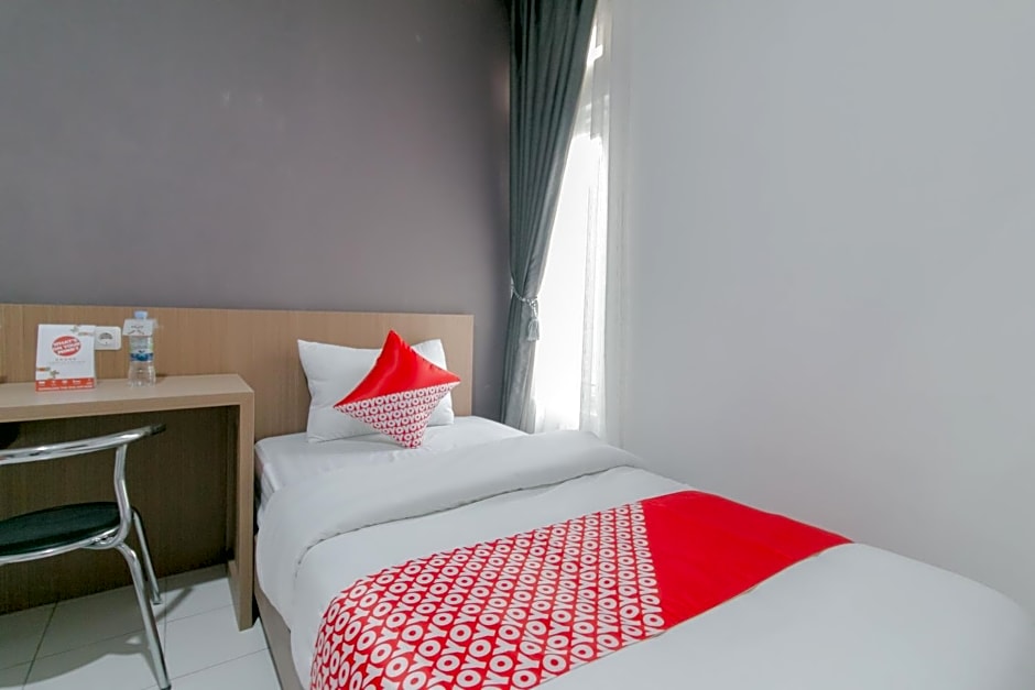 OYO 2228 Arwinda Costel Syariah