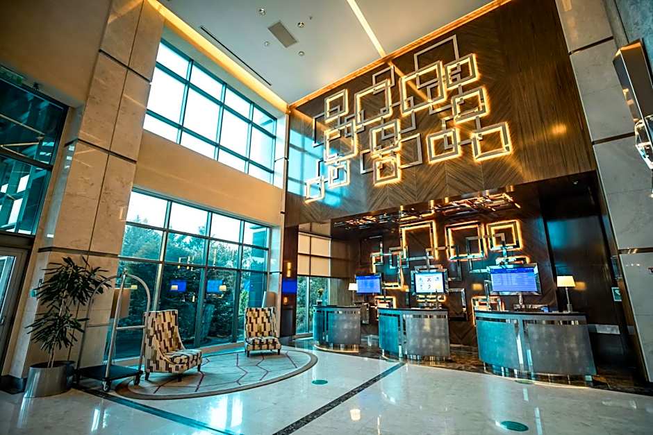 FLY INN BAKU