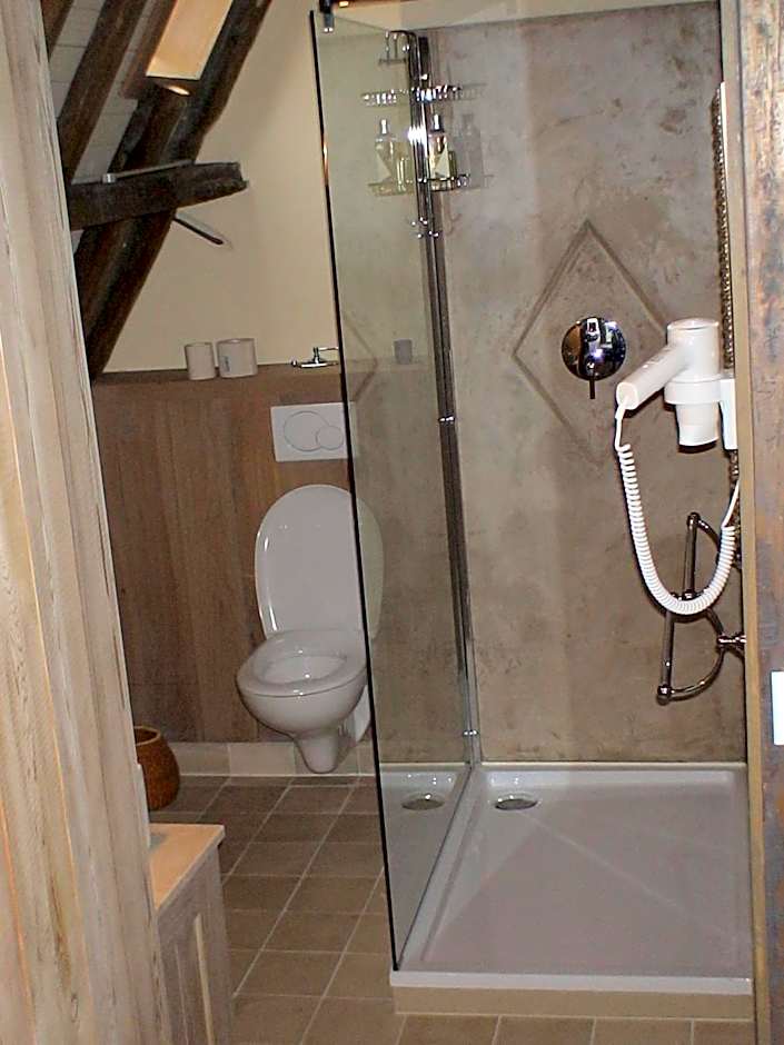 B&B 1669