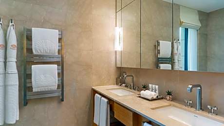 Two Bedroom Sea View Apartment