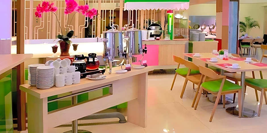 Fave Plus Hotel Palembang