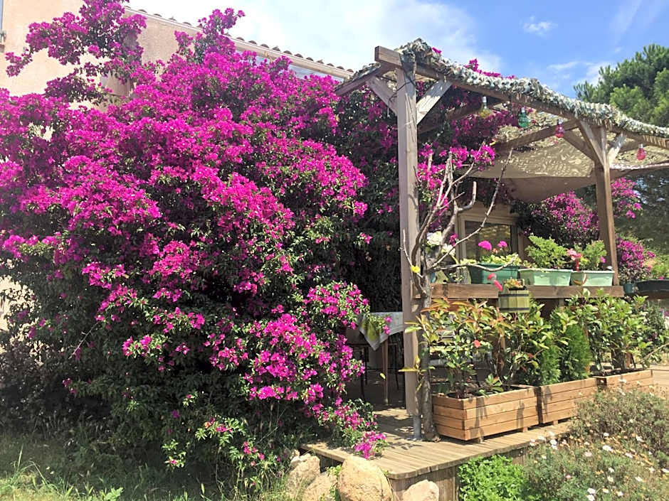 Macchia Évasion avec piscine