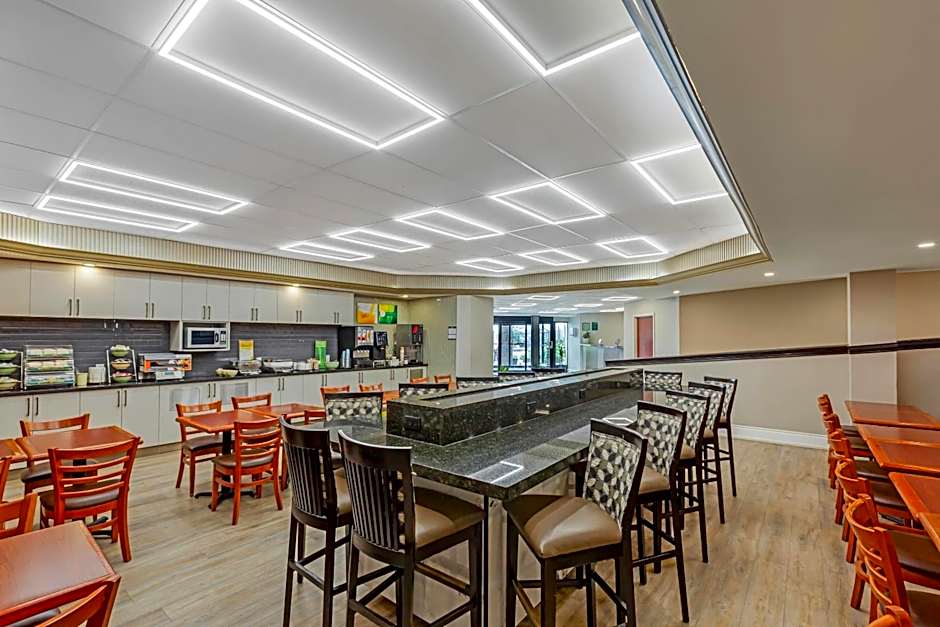 Quality Inn & Suites Brampton