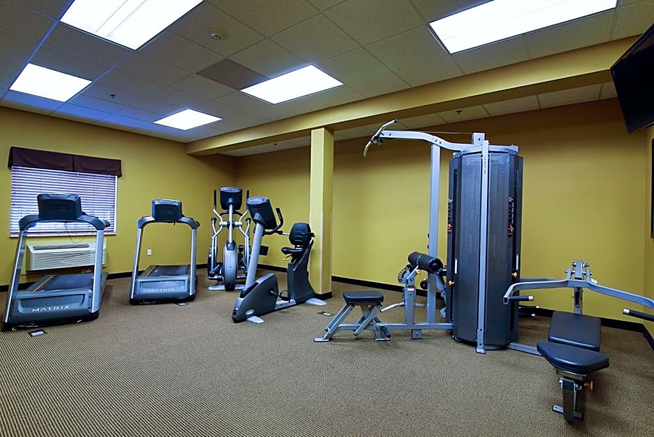 Hawthorn Extended Stay by Wyndham Minot