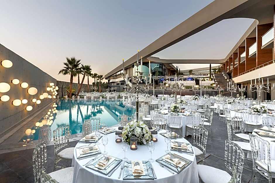 DoubleTree by Hilton Hotel Izmir Airport