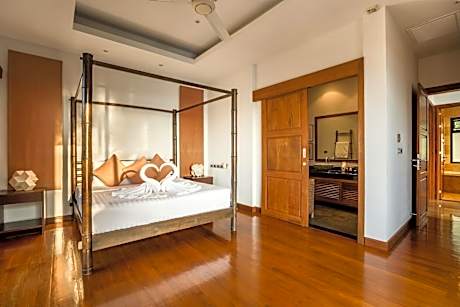 3 Bedroom Deluxe Pool Villa