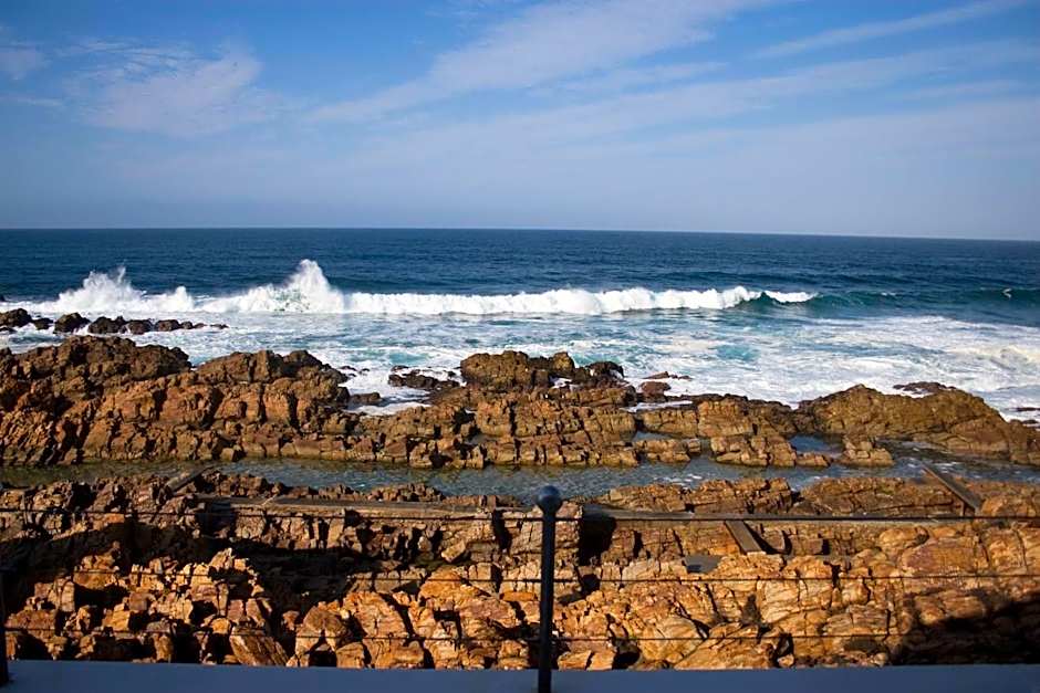 The Point Hotel & Spa