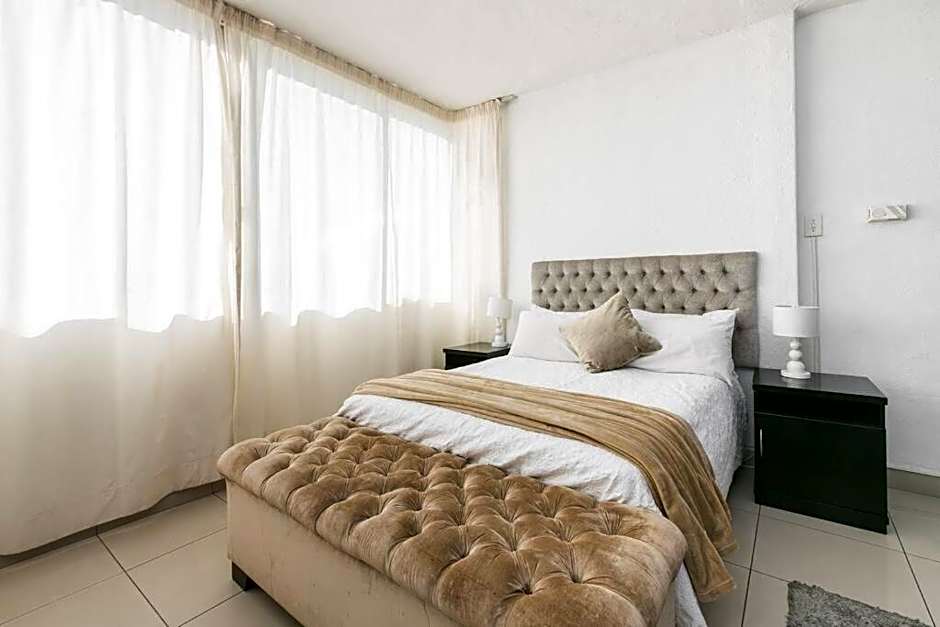 Inn & Out Sandton Park