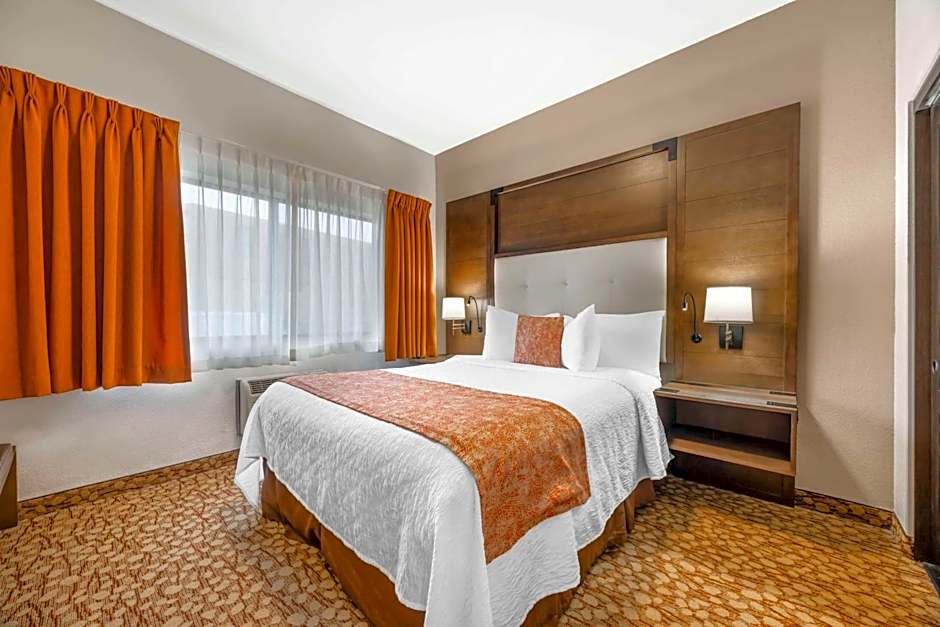 Best Western Plus Mill Creek Inn