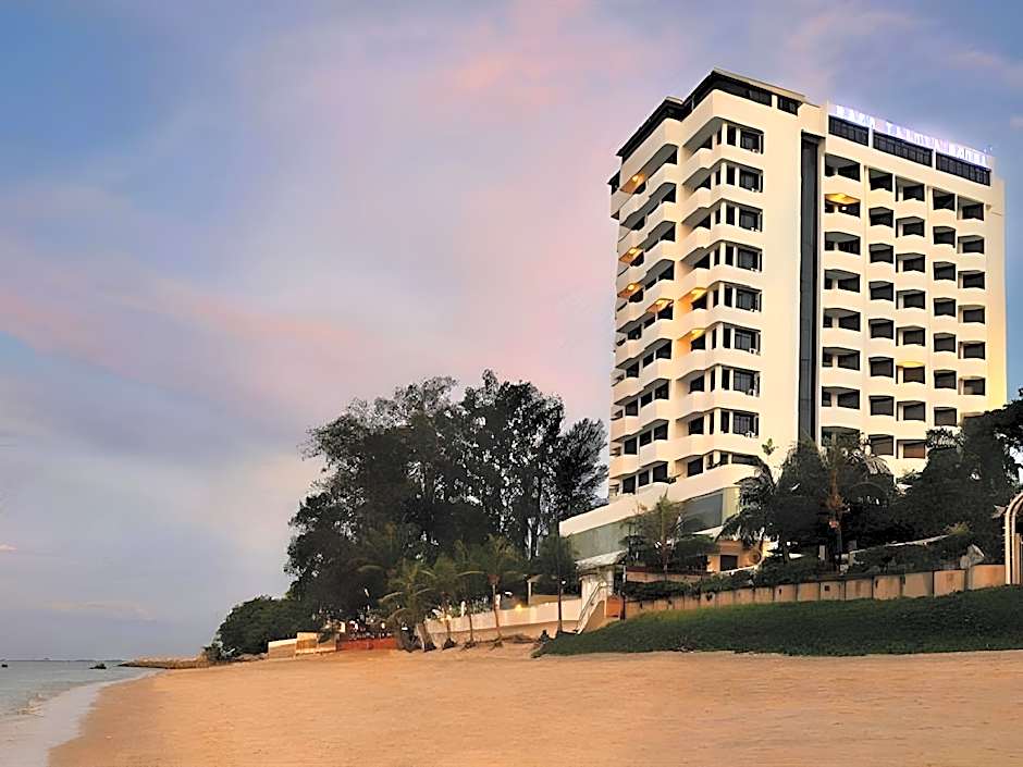 Hotel Sentral Seaview @ ​Beachfront