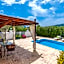 Lorenzo Villas with Private Pool, 200m from the beach, by ZanteWize