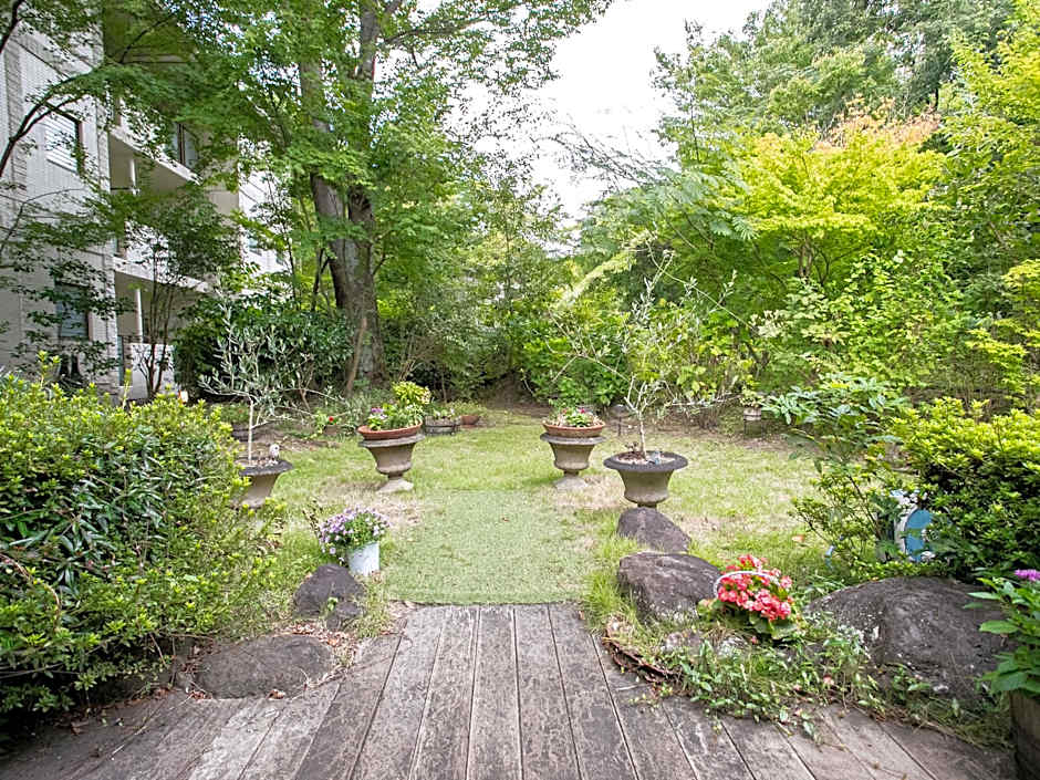 Yufuin Bessou Shikisai Hotel