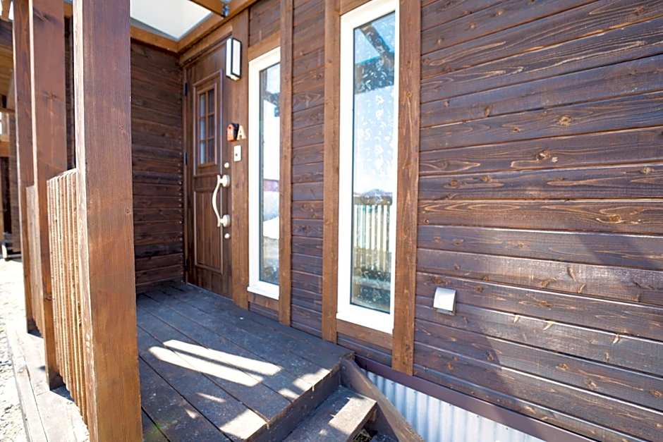 LAKE TOYA Logde SIGRA