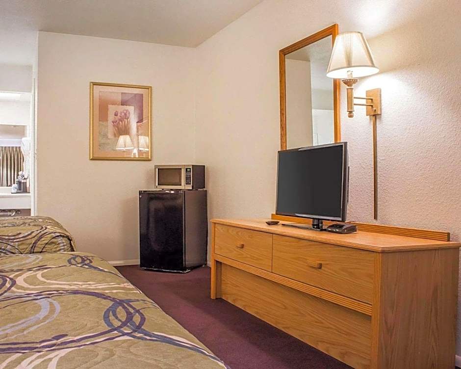 Rodeway Inn Silver Creek Inn
