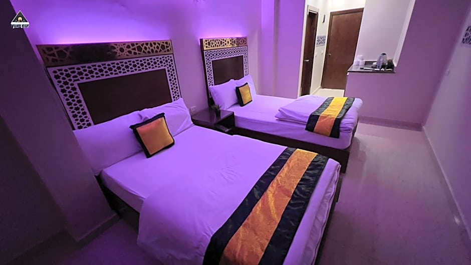 Pyramids Height Hotel & Pyramids Master Scene Rooftop