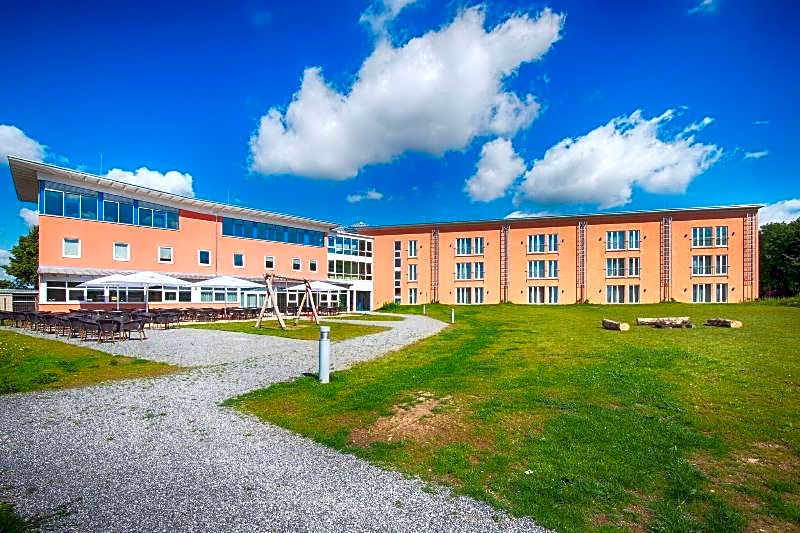 JUFA Hotel im Bruckenkopfpark - Julich