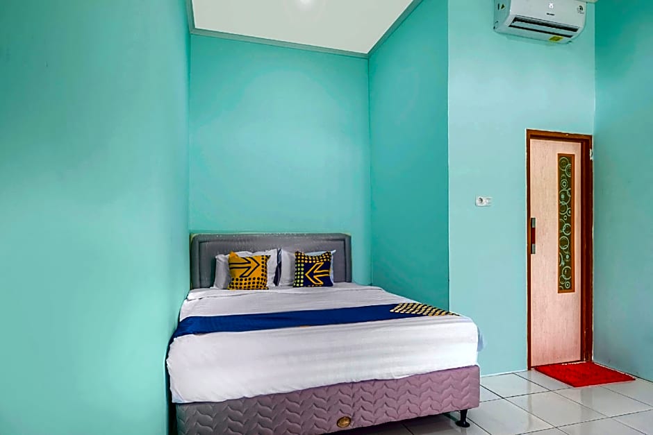 OYO Life 1889 Mbuahpage