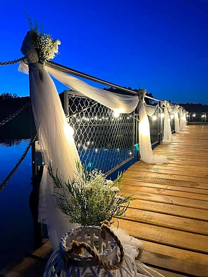 Ośrodek Wypoczynkowy "Julia" w Samociążku