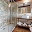 Chianti B&B Design infinity pool shared