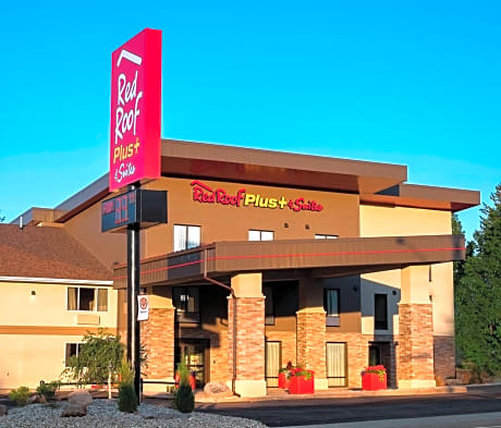 Red Roof Inn PLUS+ & Suites Malone