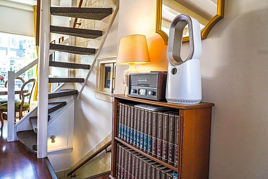 The Balcony at Prinsen Canal apartment Amsterdam