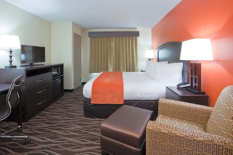 AmericInn by Wyndham Waupun