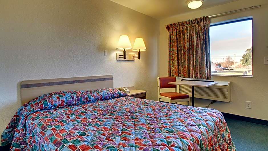 Motel 6-Owensboro, KY