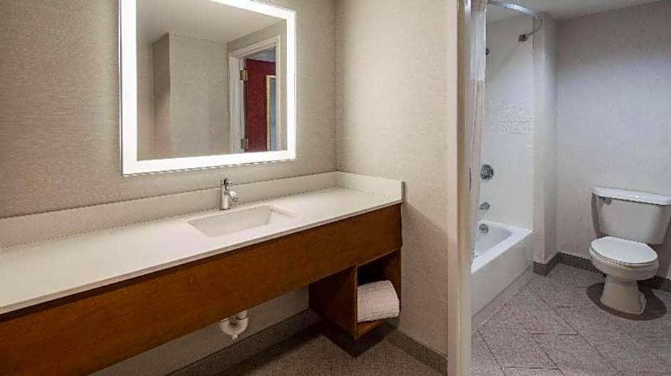 Roundhouse Suites