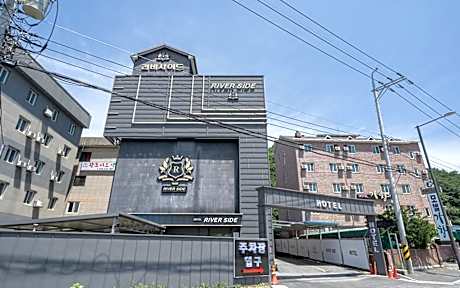 Chuncheon Hotel Riverside