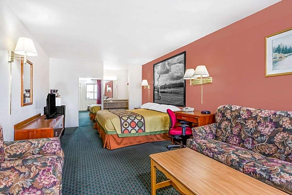 Super 8 by Wyndham Santee