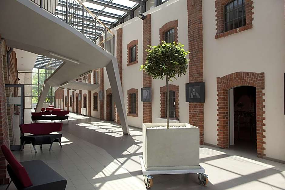 Hotel Młyn Toruń - dawne MCSM