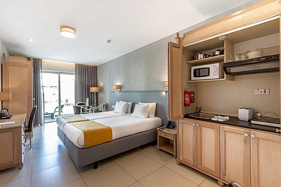 Solana Hotel & Spa
