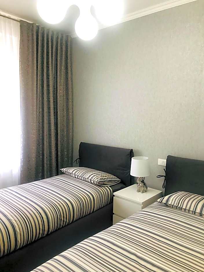 Photo 1 of 4 of 1 Double Bed or 2 Beds